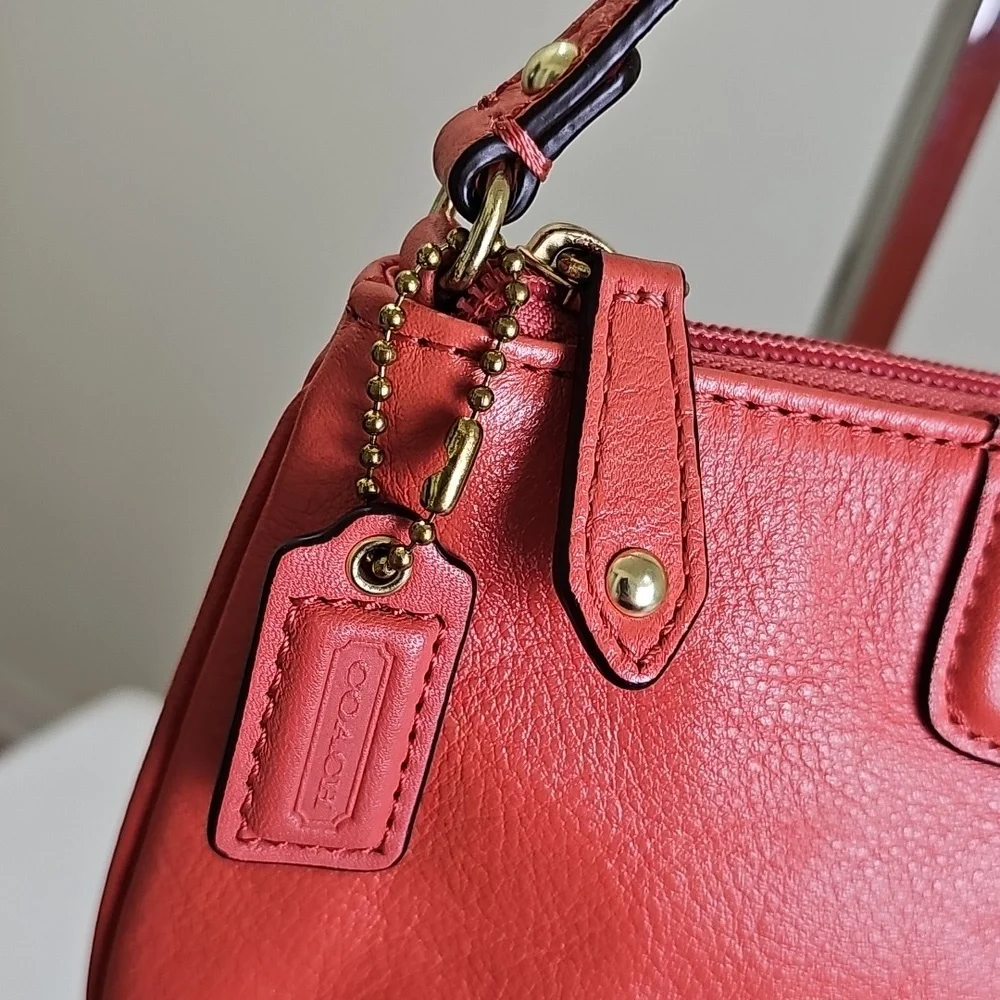 Coach Orange Smooth Leather Pleated Mini Bag/Convertible Wristlet EUC - Picture 5 of 16